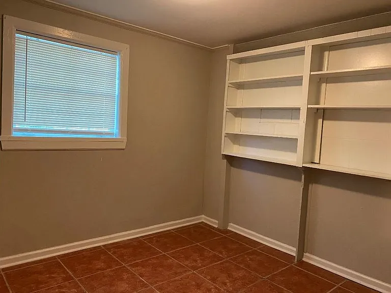 4324 Edinburgh Way — Photo 5