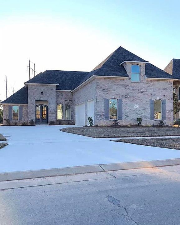 1st image of 261 Danielle Dr