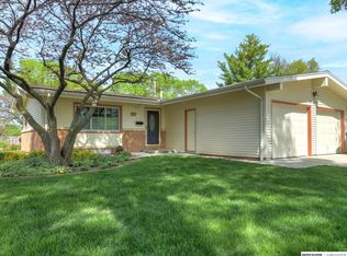 2618 N 97th St, Omaha, NE 68134