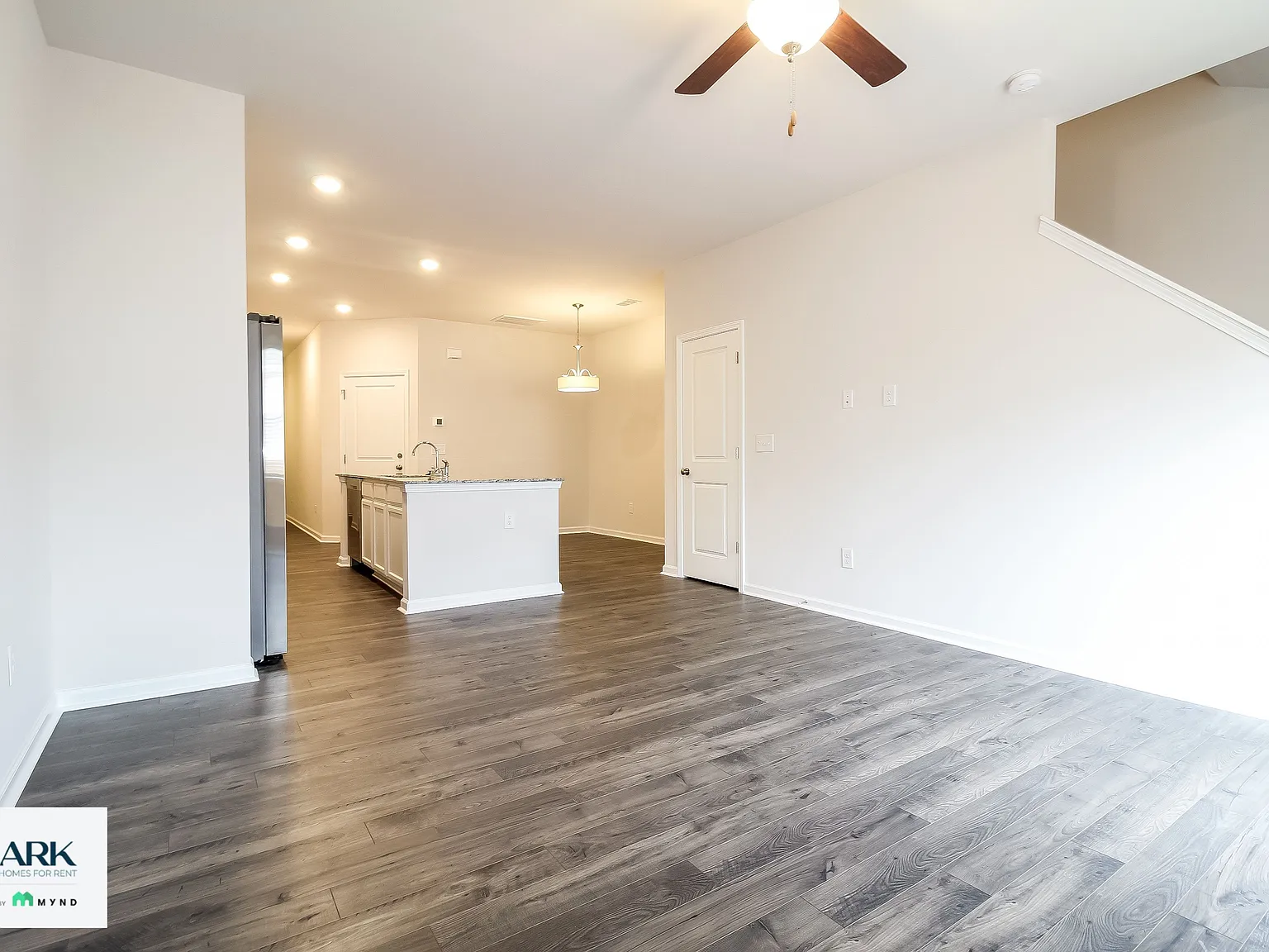 3 bed, 2.0 bath, 1482 sqft, $1,795 — Photo 4