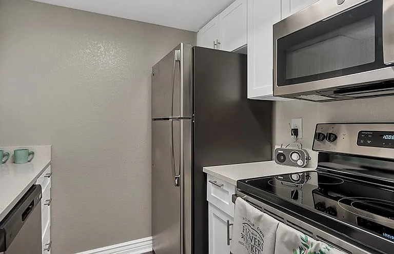 Promenade At Belleair Apartments — Photo 1