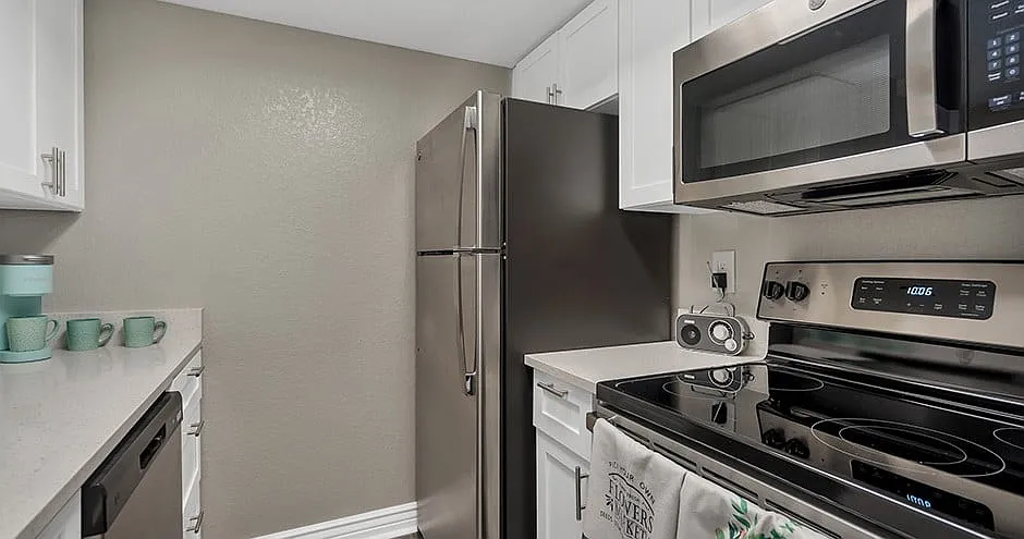 Promenade At Belleair Apartments