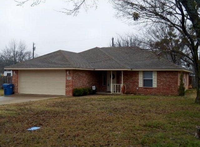 1st image of 105 Meadow Heath St