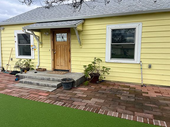 2nd image of 7529 Linden Ave