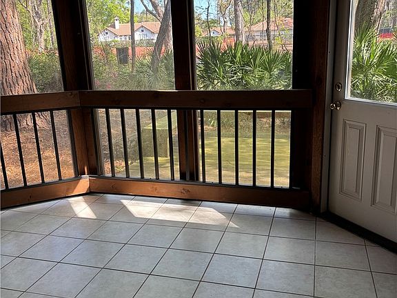 5th image of 898 Wimbledon Dr