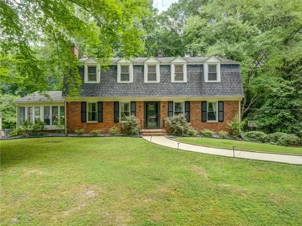 9630 Greenleaf Ln, Richmond, VA 23235