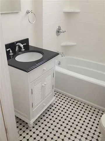 400 Hillary St — Photo 11