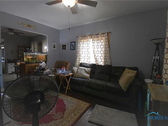 3rd image of 536 Walden Ave