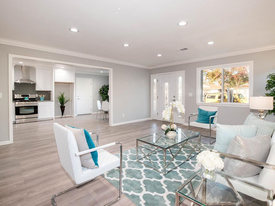 2nd image of 2613 Paganini Ave