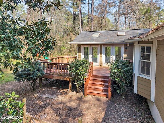 5th image of 938 King Arthur Dr
