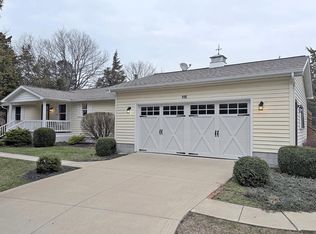 110 Pickerel Dr, Kelleys Island, OH 43438