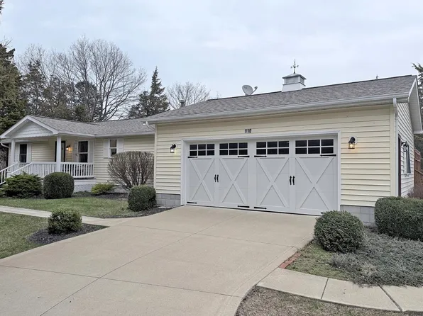 110 Pickerel Dr, Kelleys Island, OH 43438