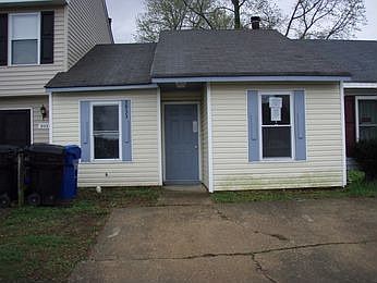 2nd image of 3933 Pollypine Dr