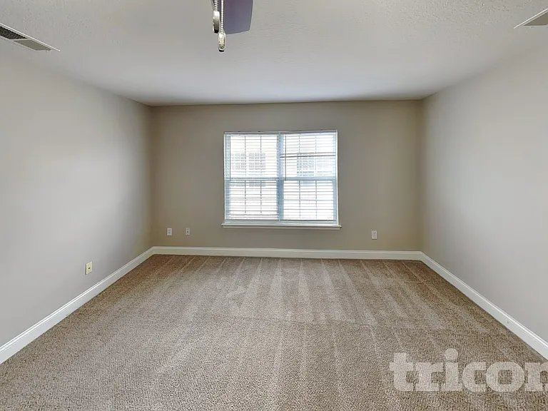 14208 Highland Meadow Rd — Photo 15