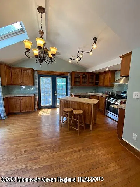 3 bed, 1572 sqft, $2,000 — Photo 1