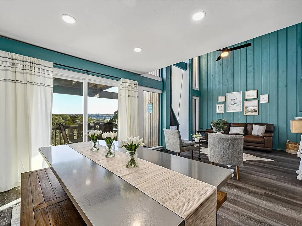 115 Comanche Point