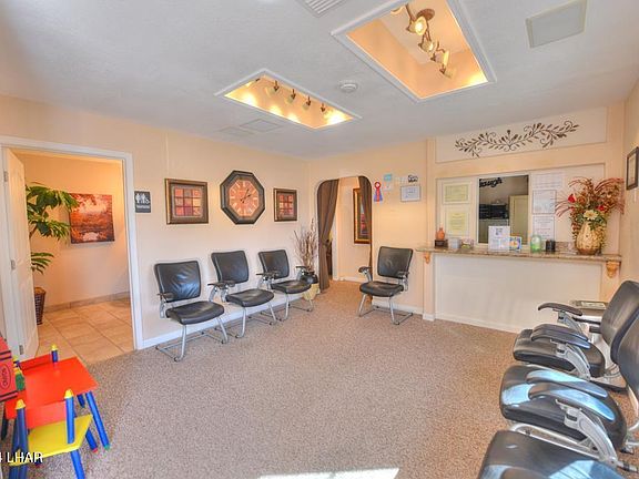 4th image of 1017 S Laguna Ave
