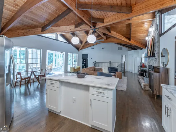 3568 Lake Dr SE, Smyrna, GA 30082