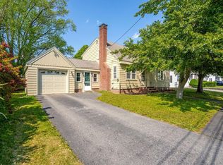 52 Chenery St, Portland, ME 04103