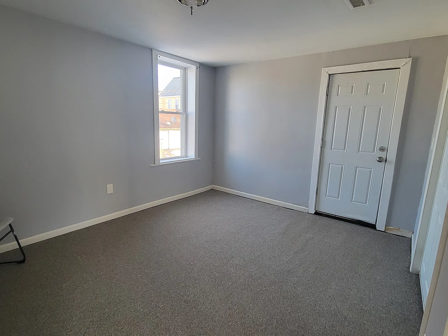 1 bed, $1,050 — Photo 4