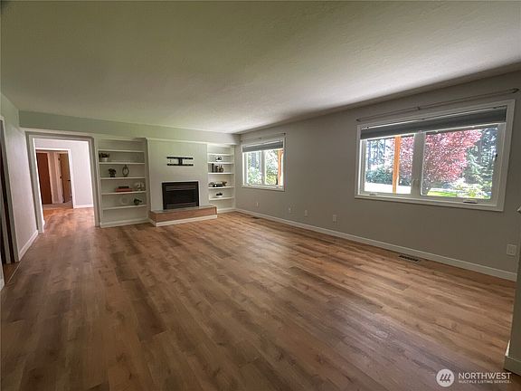 5th image of 1656 Fern Place