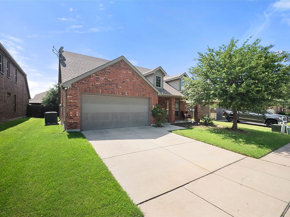1st image of 520 Rustic Oak Ln