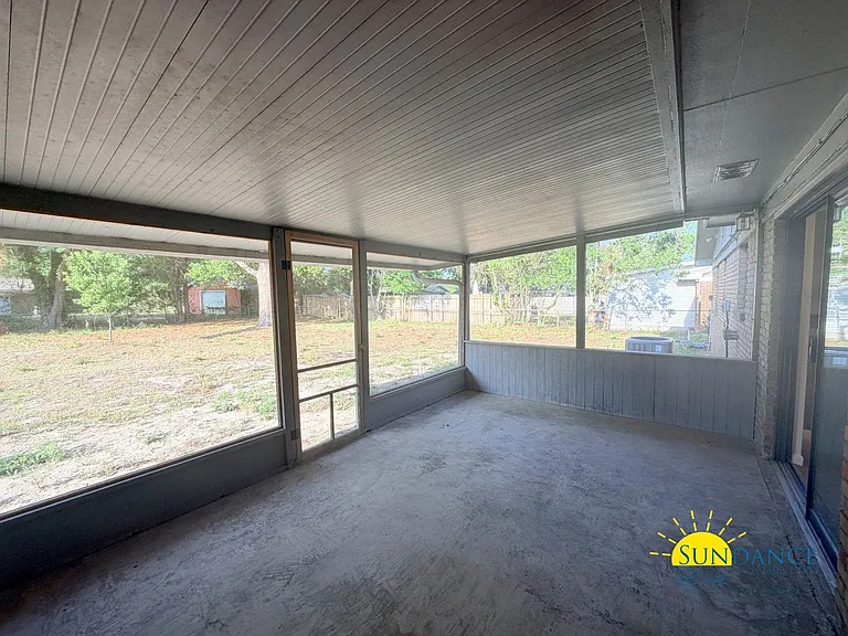 166 Marcia Dr — Photo 24