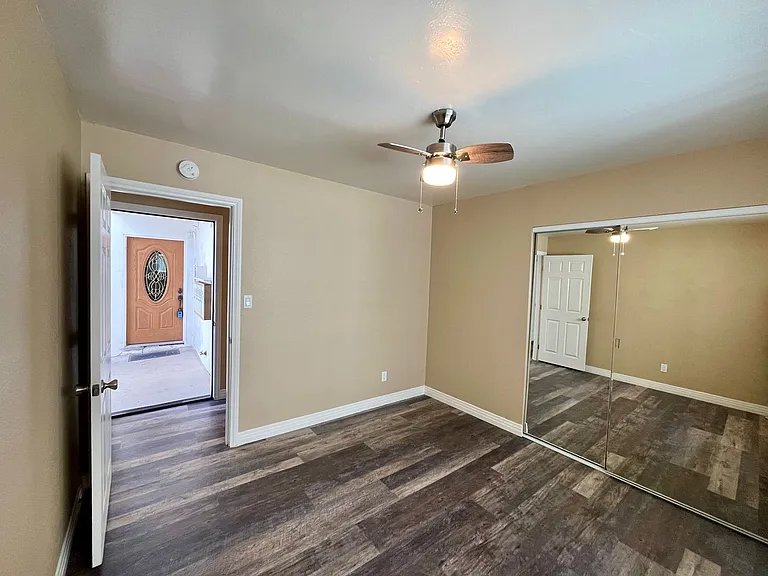 2174 Montgomery Ave #C — Photo 11