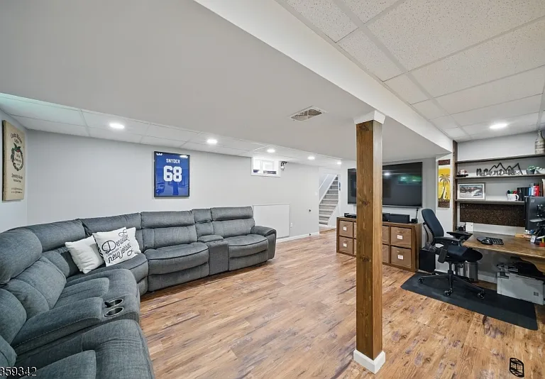 22 Beaver Brook Ln — Photo 24