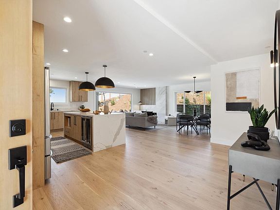 2nd image of 254 Balclutha Drive