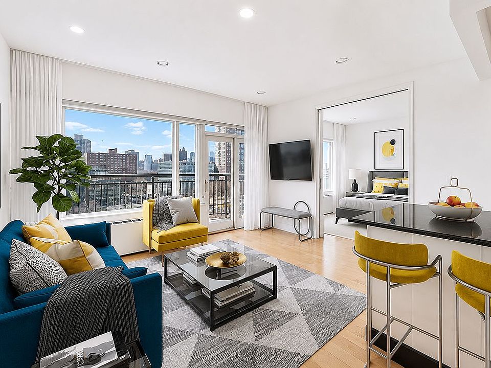 1st image of 189 Bridge St APT 8C