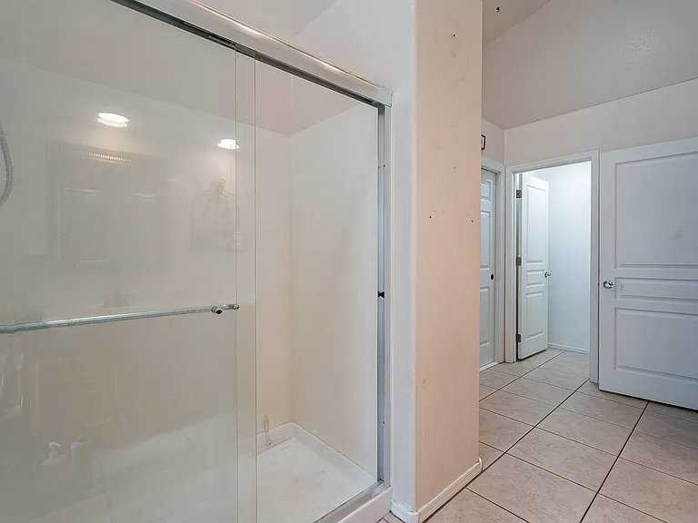 3877 E Washington Ct — Photo 31
