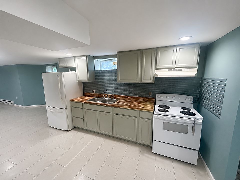 1st image of 61-63 Moore St #B