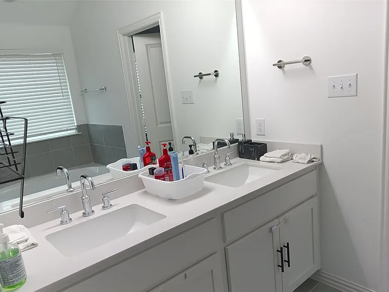 505 Virginia Way — Photo 7