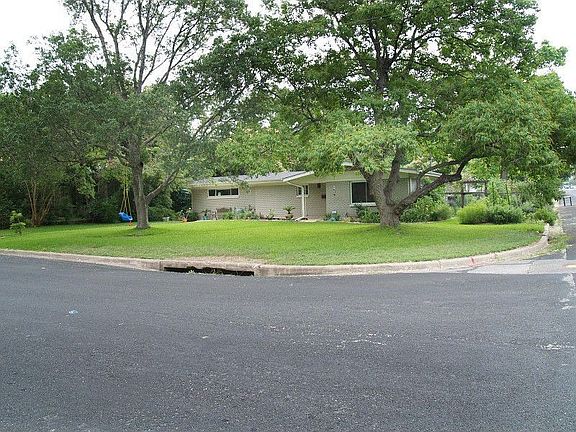 2nd image of 5701 Woodview Ave