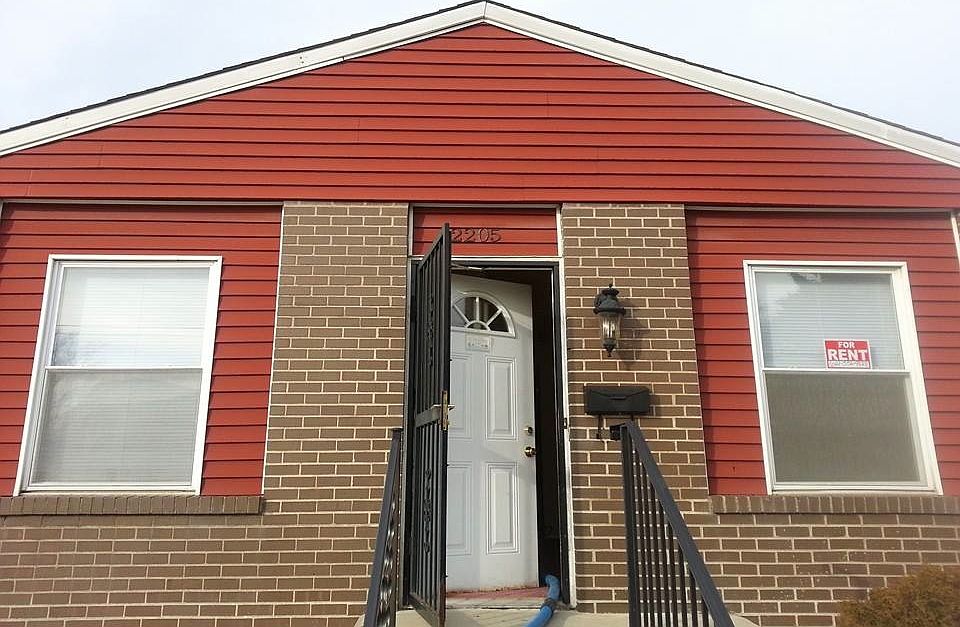 1st image of 2205 Medina Ave