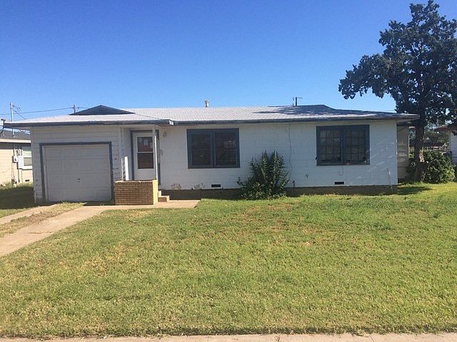 1st image of 2705 Redwood Dr
