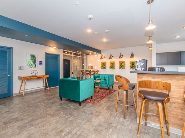 2621 S Jefferson Ave #325