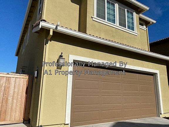 3rd image of 3118 Club Center Dr