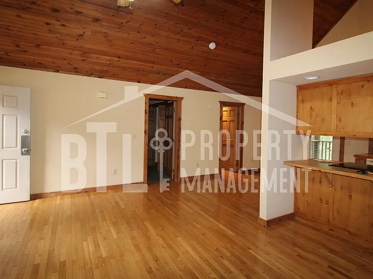574 Baldknobber Dr #50 — Photo 6