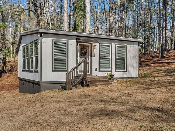 4th image of 662 Lee Road 371