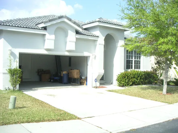 16269 NW 17th St, Pembroke Pines, FL 33028