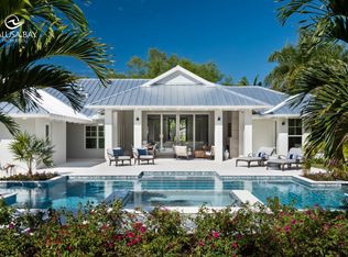 713 Hollybriar Ln, Naples, FL 34108