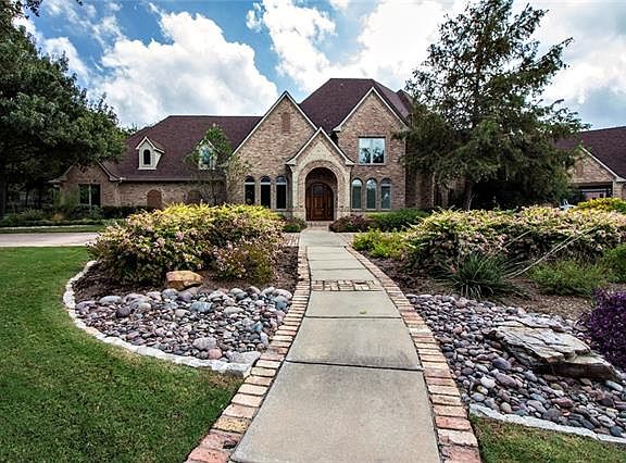 2nd image of 3400 Bluffs Ln