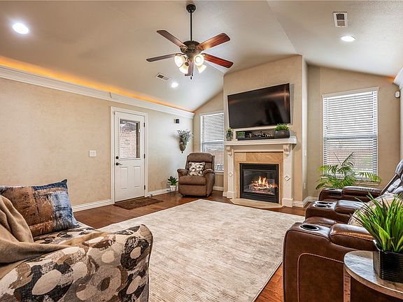 2nd image of 1110 Chattie Dr