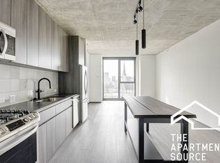 1464 W Randolph St #1, Chicago, IL 60607