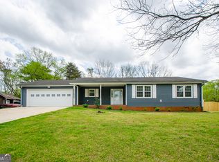 4368 Castle Gate Dr, Snellville, GA