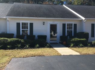 131 Pin Oak Dr, Greenwood, SC 29649