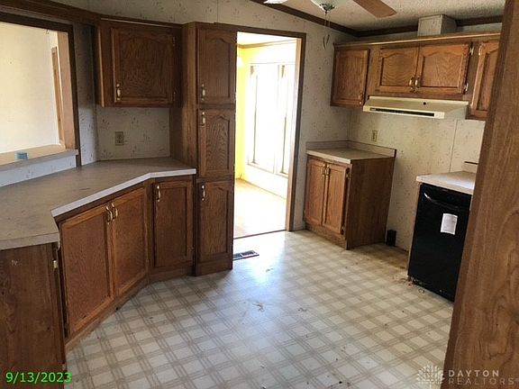 5th image of 550 Hess St