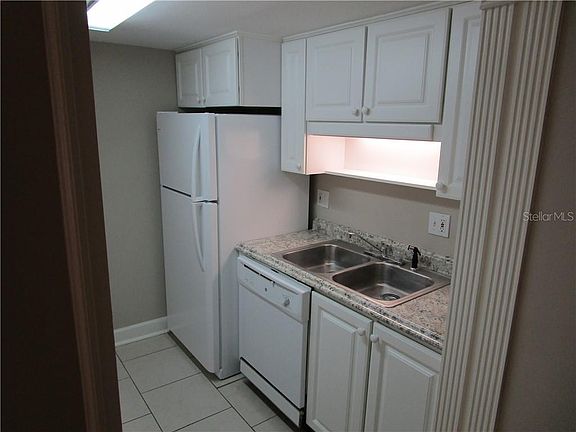 4th image of 510 Gulf Shore Dr Unit 722